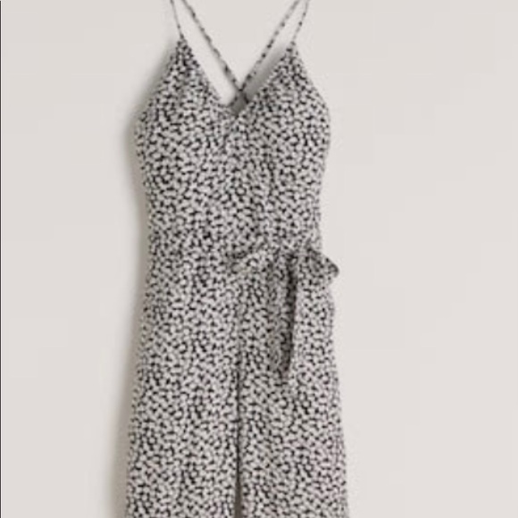 Abercrombie Jumper - Picture 2 of 3